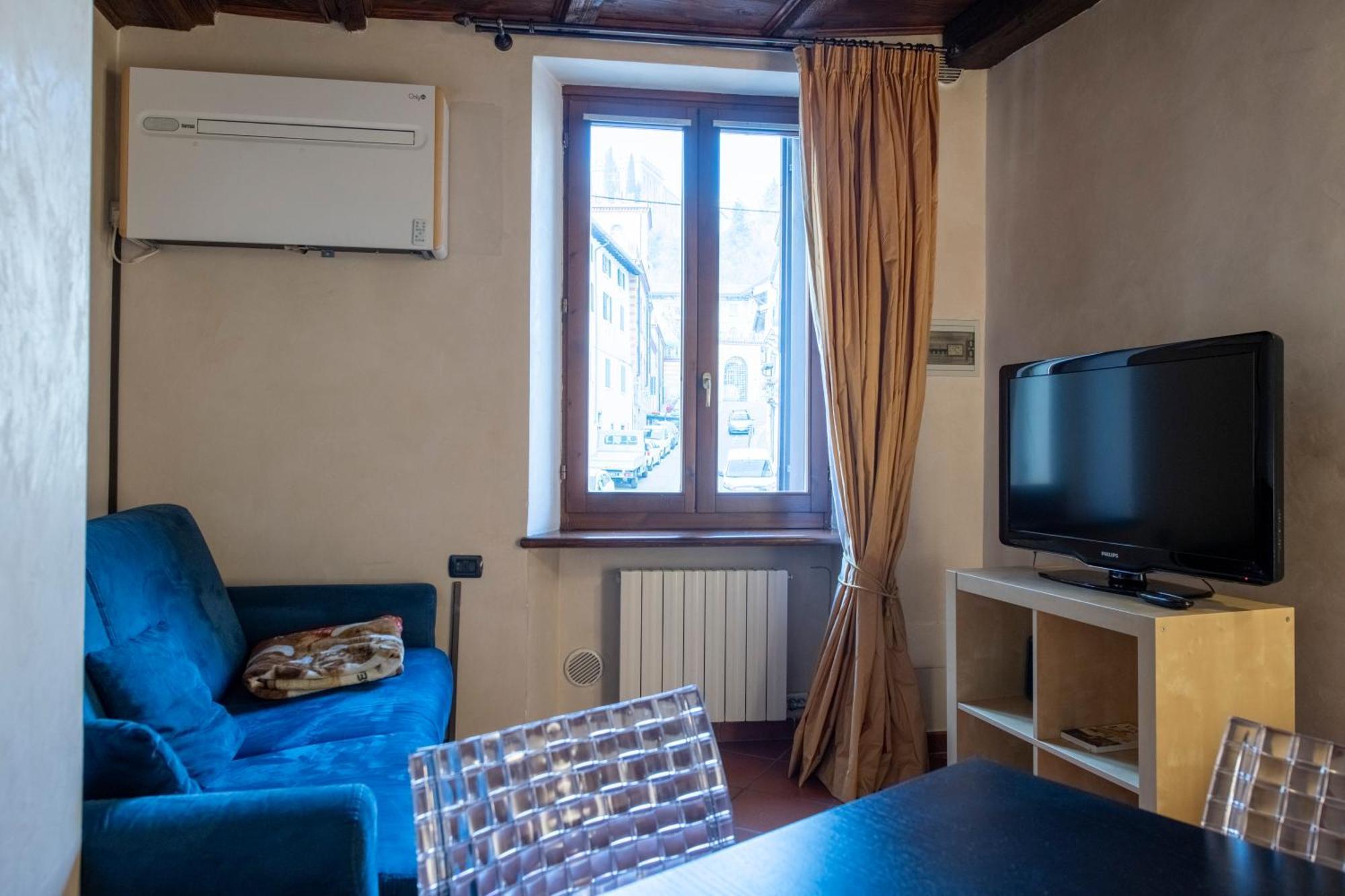Ai Piedi Del Castello / 4Pl / Apt. Full Verona Exterior photo